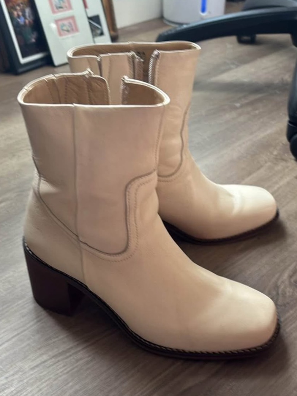 Portland Leather Oslito bootie in Bone